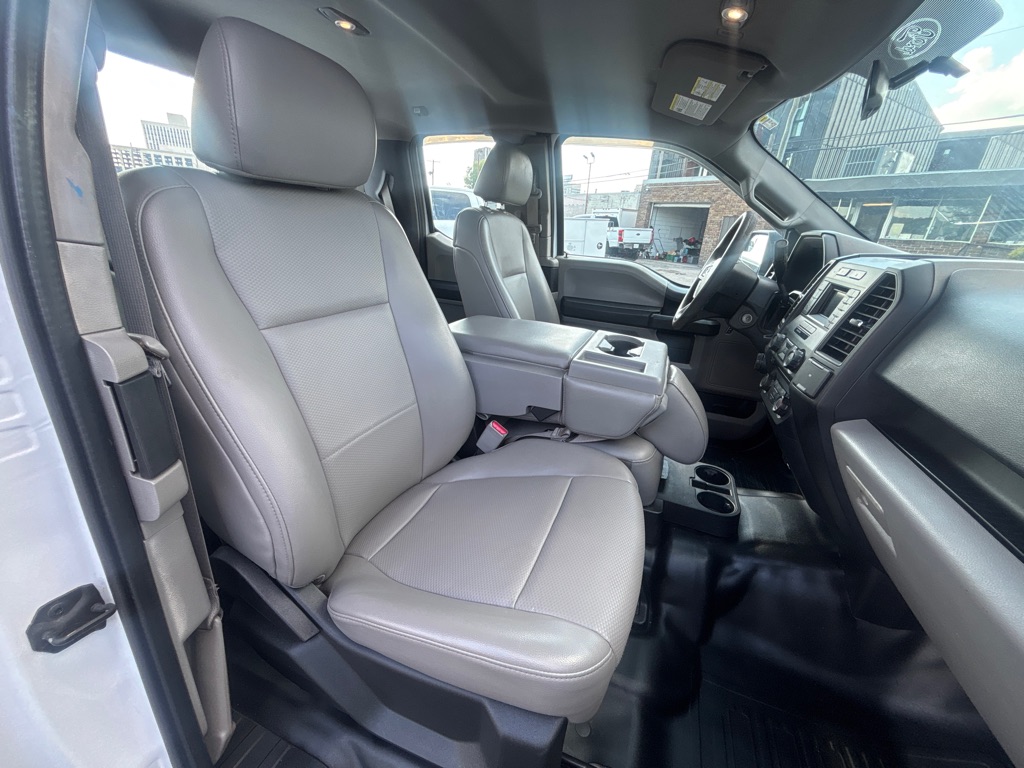 Photo 18 of this FORD F150