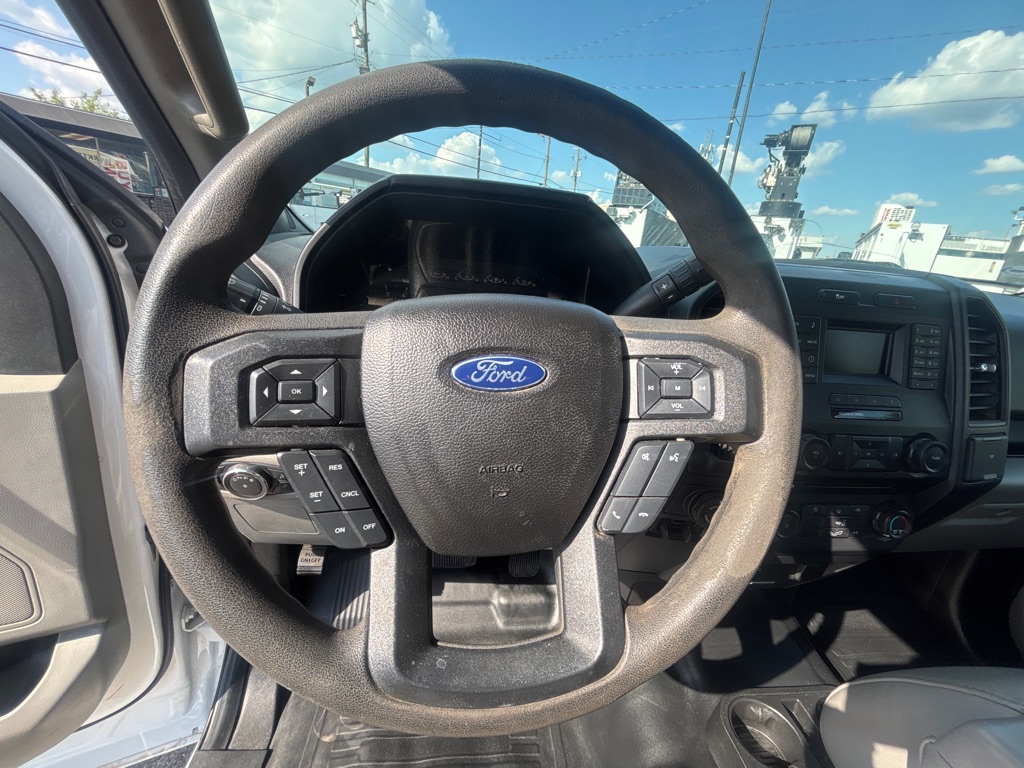 Photo 10 of this FORD F150