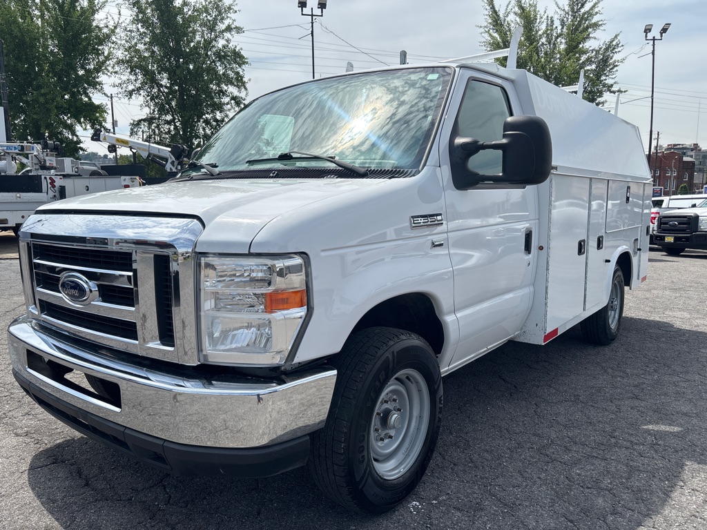 2017 FORD ECONOLINE