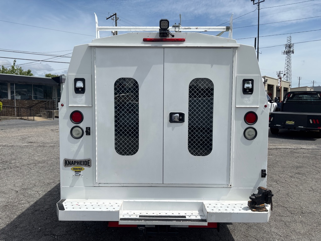 Photo 4 of this FORD ECONOLINE