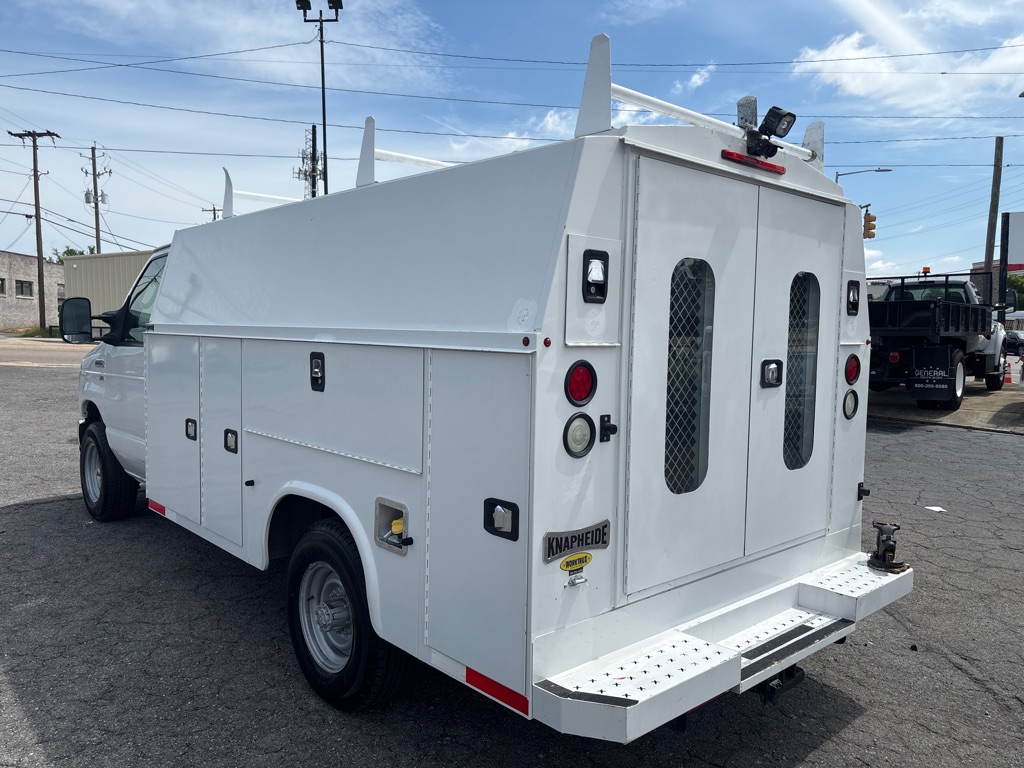 Photo 3 of this FORD ECONOLINE