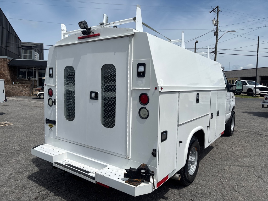 Photo 5 of this FORD ECONOLINE