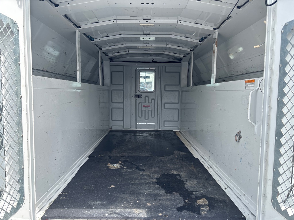 Photo 18 of this FORD ECONOLINE