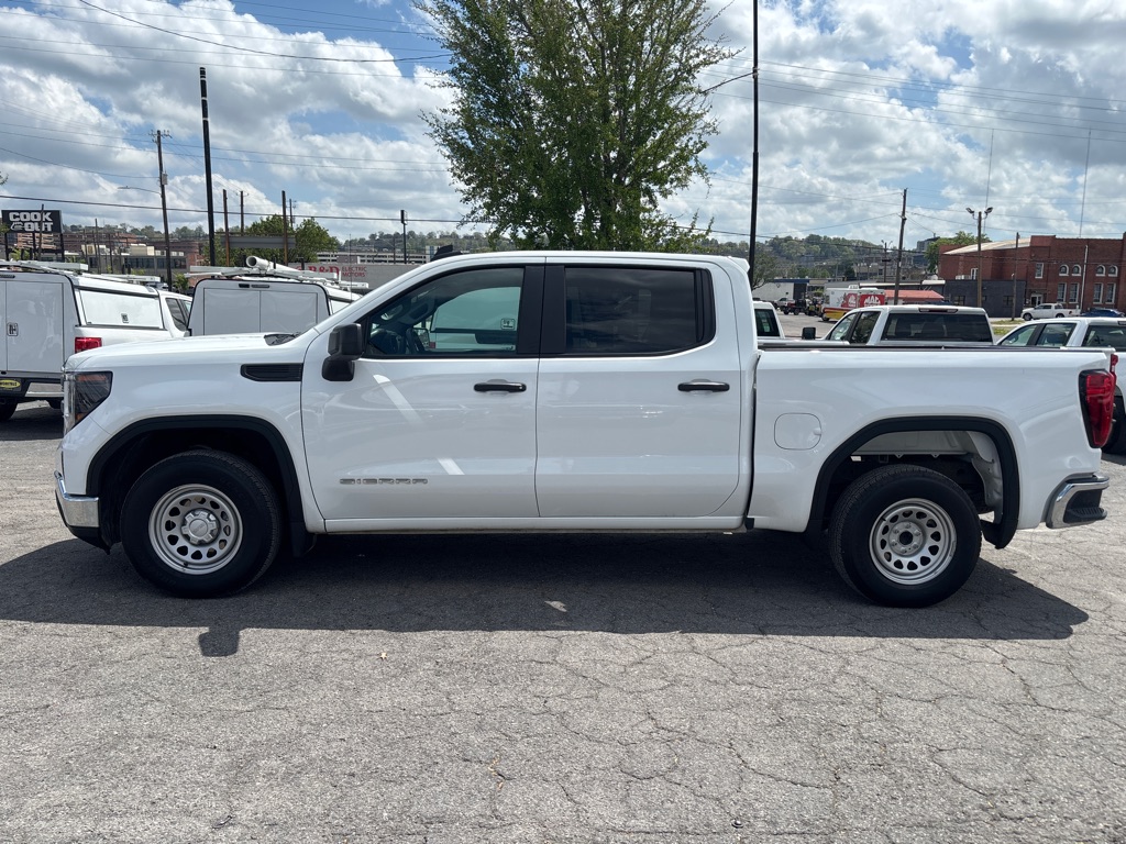 Photo 2 of this GMC SIERRA