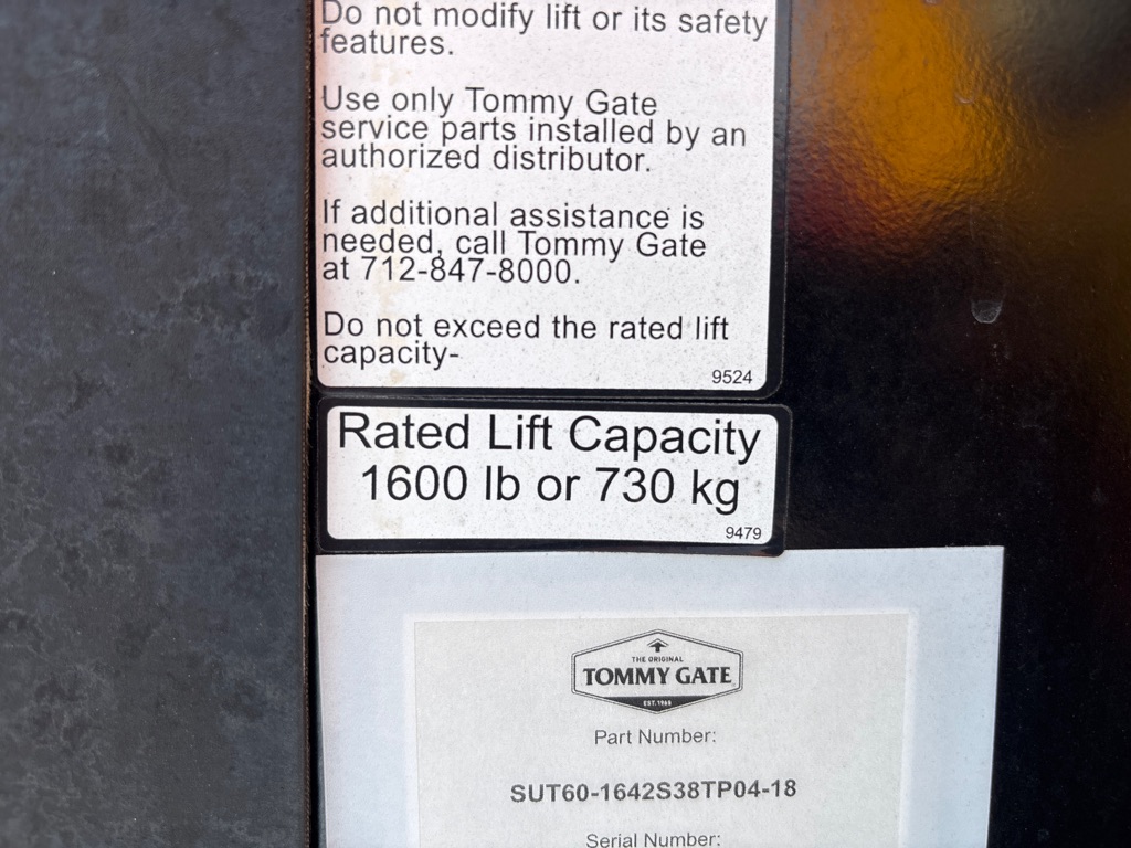 Photo 19 of this FORD F550