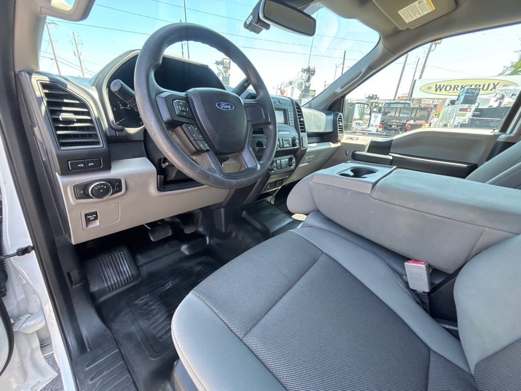 Photo 9 of this FORD F150