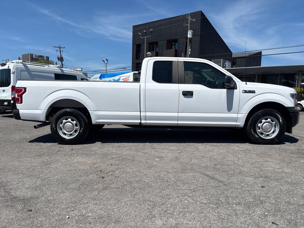 Photo 6 of this FORD F150