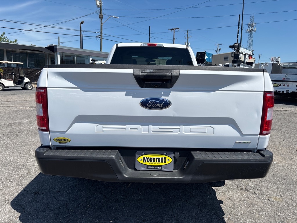 Photo 4 of this FORD F150