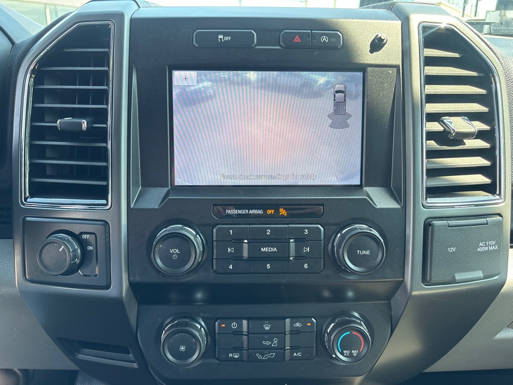 Photo 20 of this FORD F150