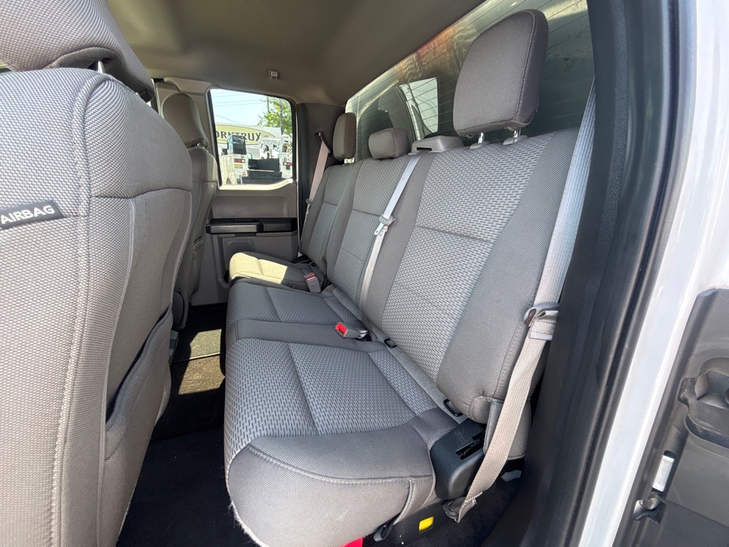 Photo 22 of this FORD F150