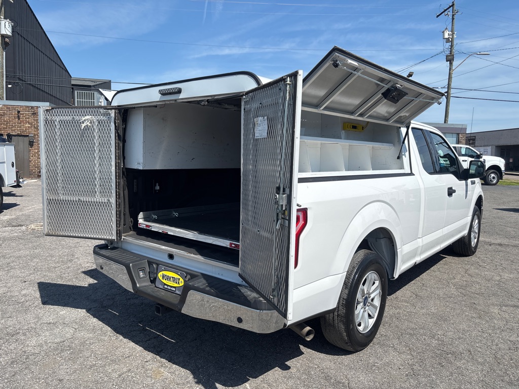 Photo 26 of this FORD F150