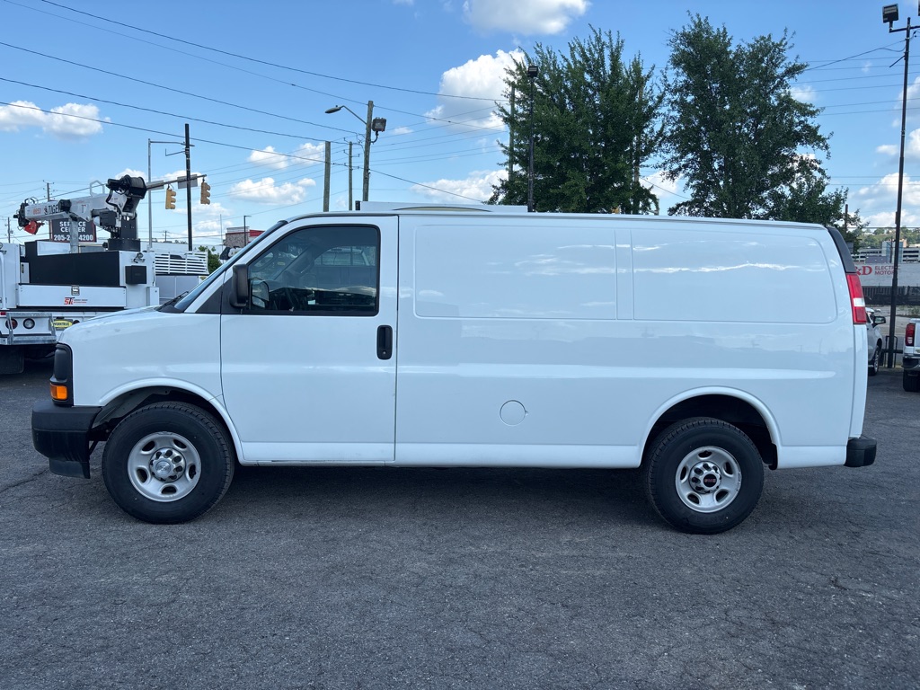 Photo 2 of this CHEVROLET EXPRESS G2500
