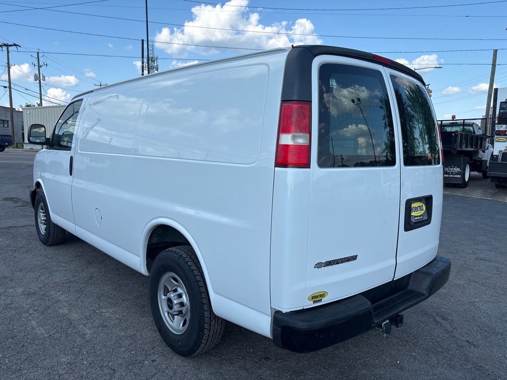 Photo 3 of this CHEVROLET EXPRESS G2500