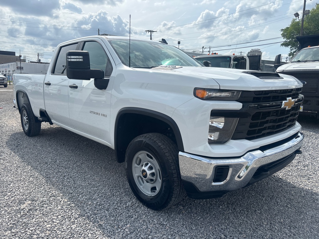Photo 4 of this CHEVROLET SILVERADO 2500