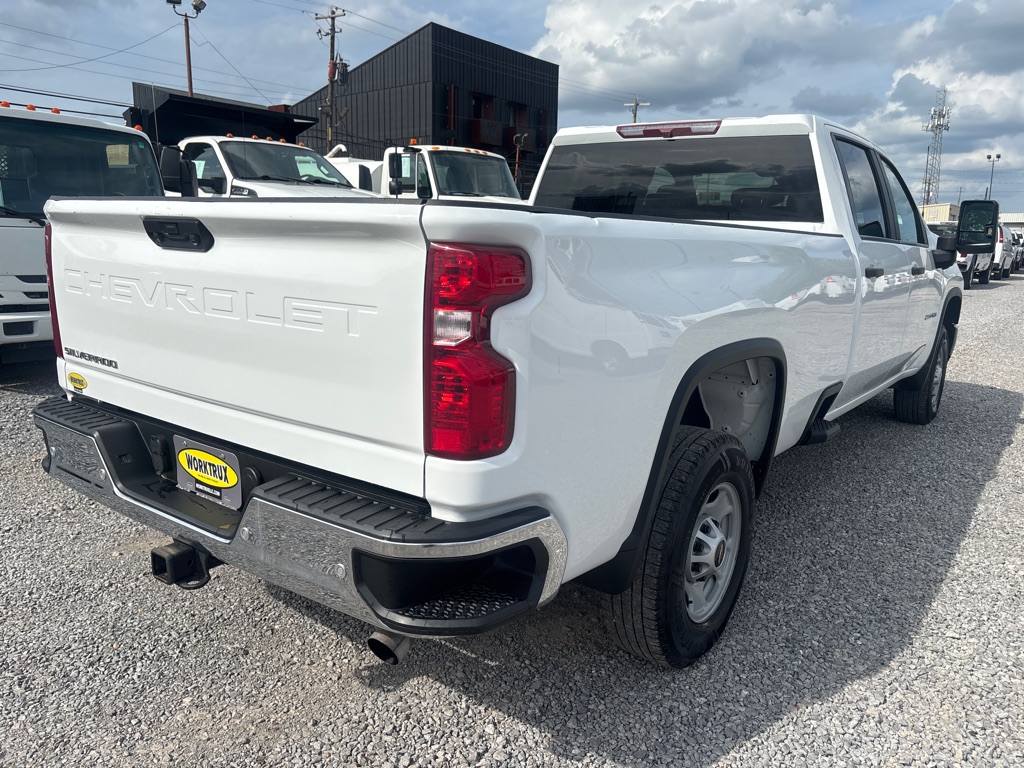 Photo 3 of this CHEVROLET SILVERADO 2500
