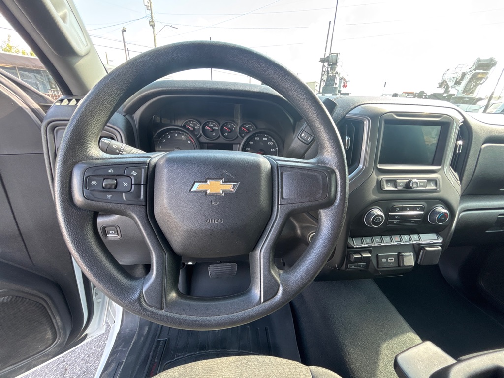 Photo 12 of this CHEVROLET SILVERADO 2500