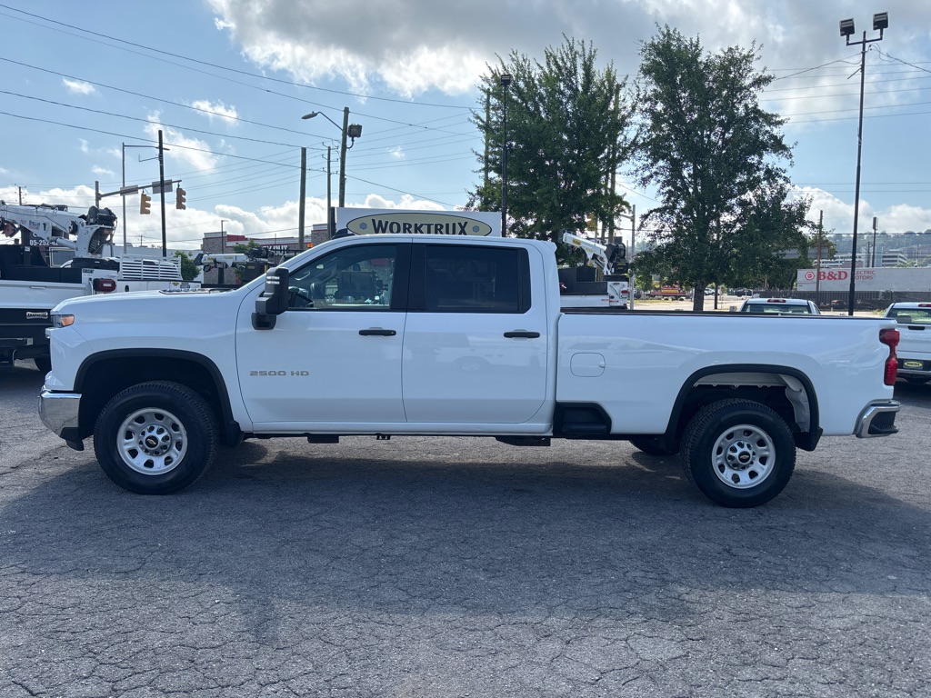Photo 2 of this CHEVROLET SILVERADO 2500