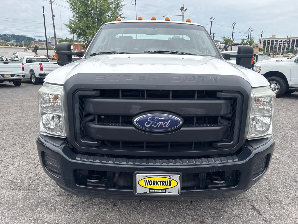 Photo 8 of this FORD F350