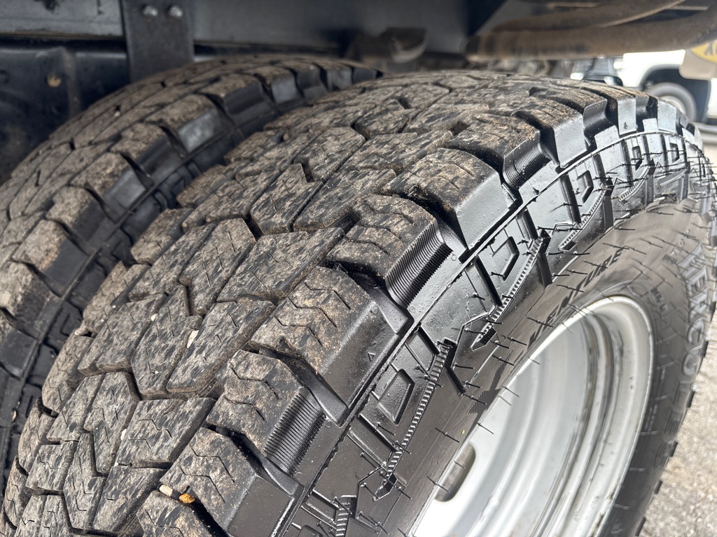 Photo 19 of this FORD F350