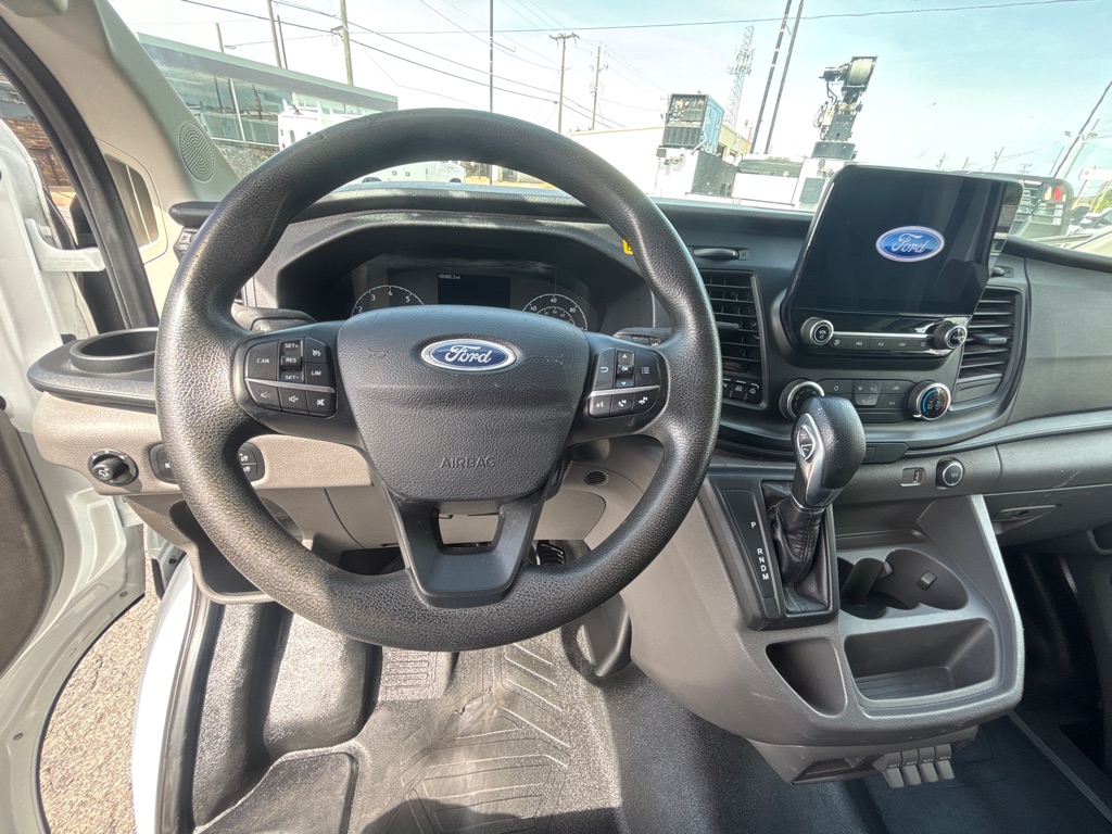 Photo 10 of this FORD TRANSIT