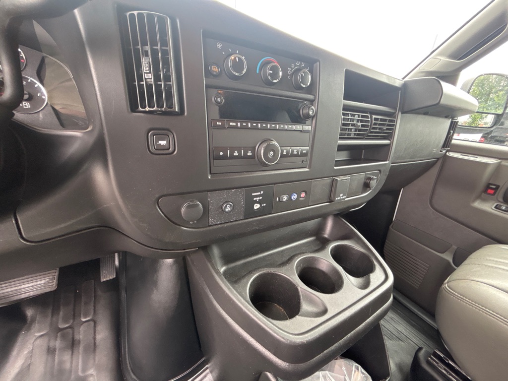 Photo 12 of this GMC SAVANA