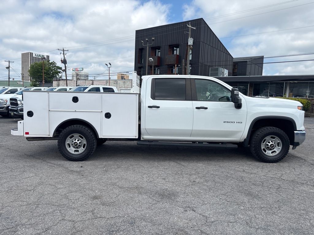 Photo 6 of this CHEVROLET SILVERADO 2500