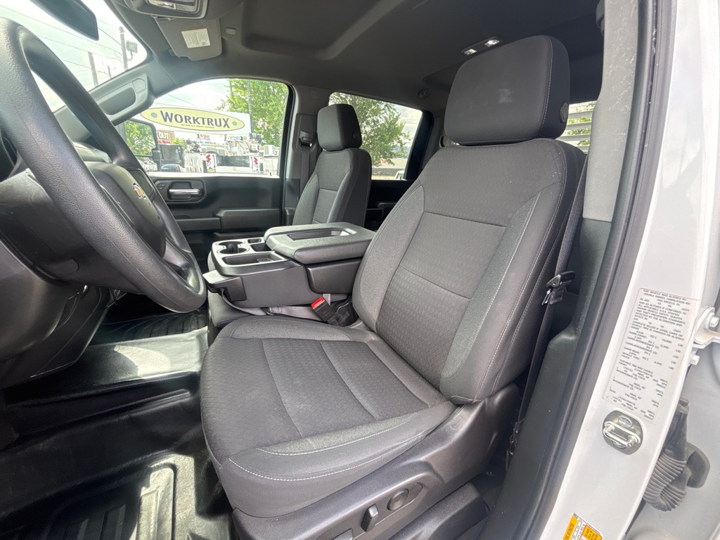 Photo 17 of this CHEVROLET SILVERADO 2500