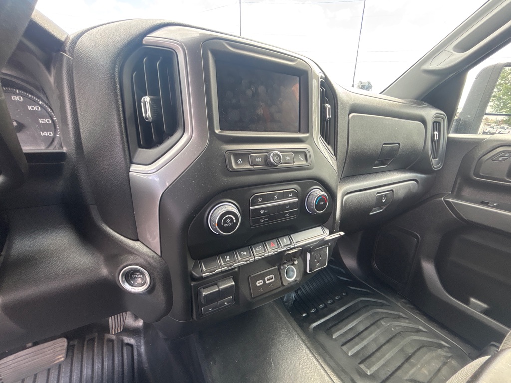 Photo 14 of this CHEVROLET SILVERADO 2500