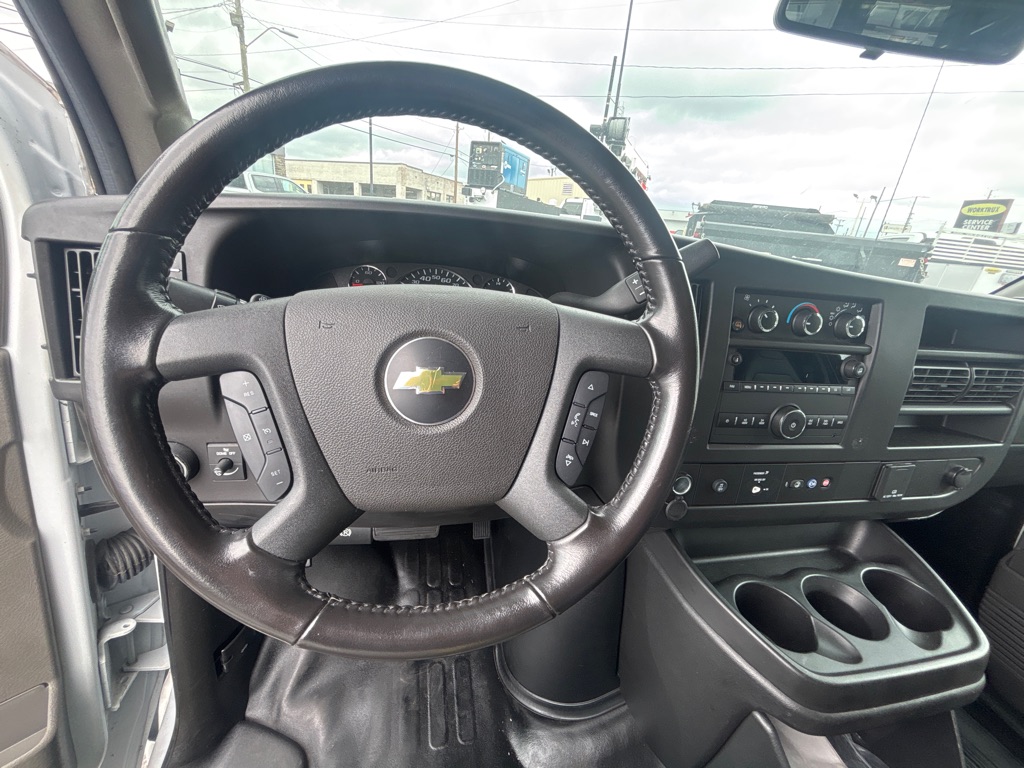 Photo 11 of this CHEVROLET EXPRESS G2500