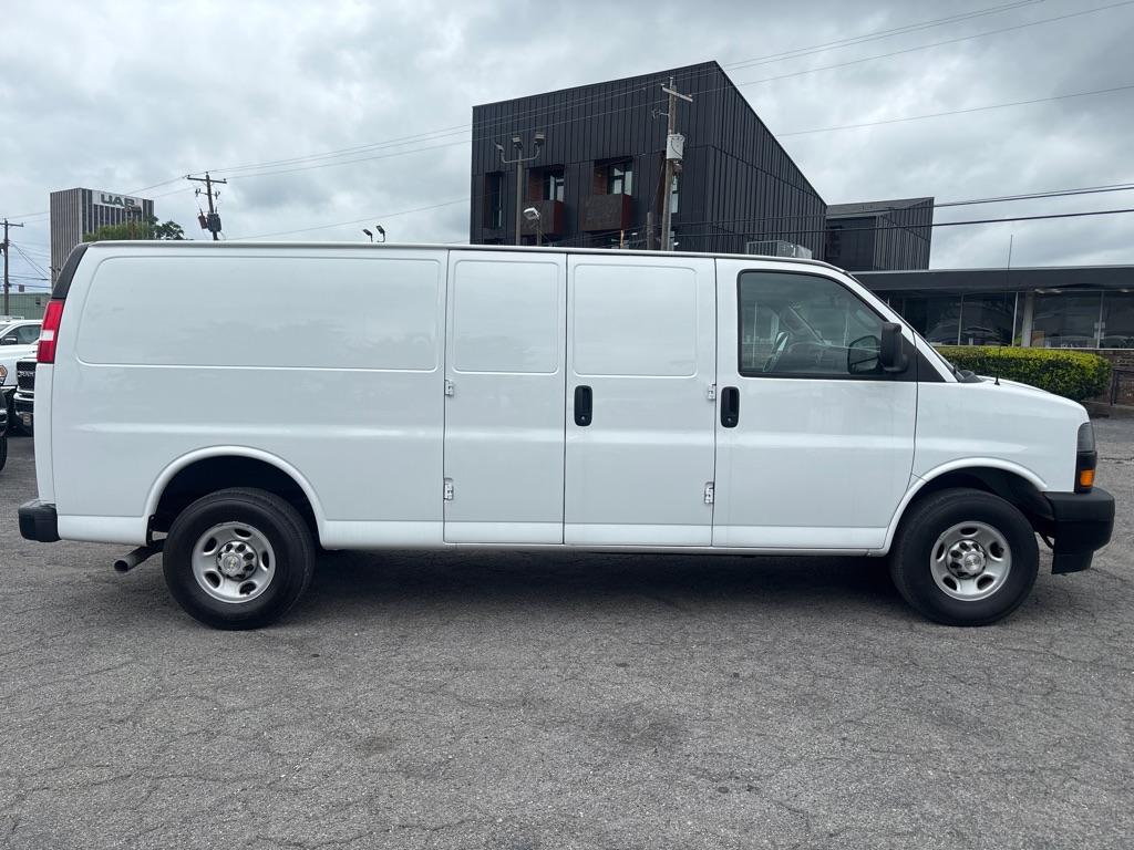 Photo 6 of this CHEVROLET EXPRESS G2500