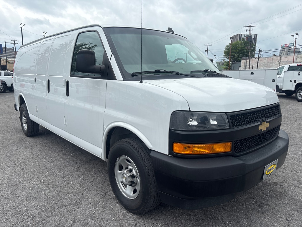 Photo 7 of this CHEVROLET EXPRESS G2500