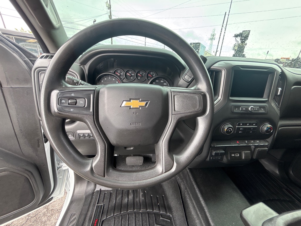 Photo 11 of this CHEVROLET SILVERADO 3500