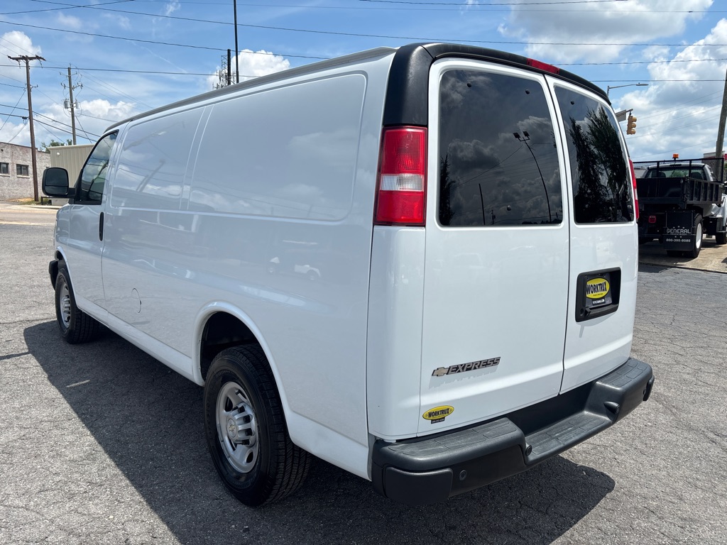 Photo 9 of this CHEVROLET EXPRESS G2500