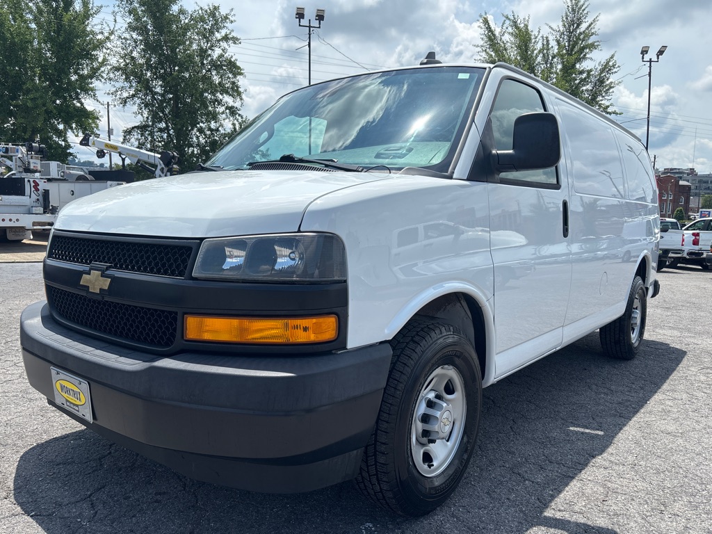 Photo 7 of this CHEVROLET EXPRESS G2500
