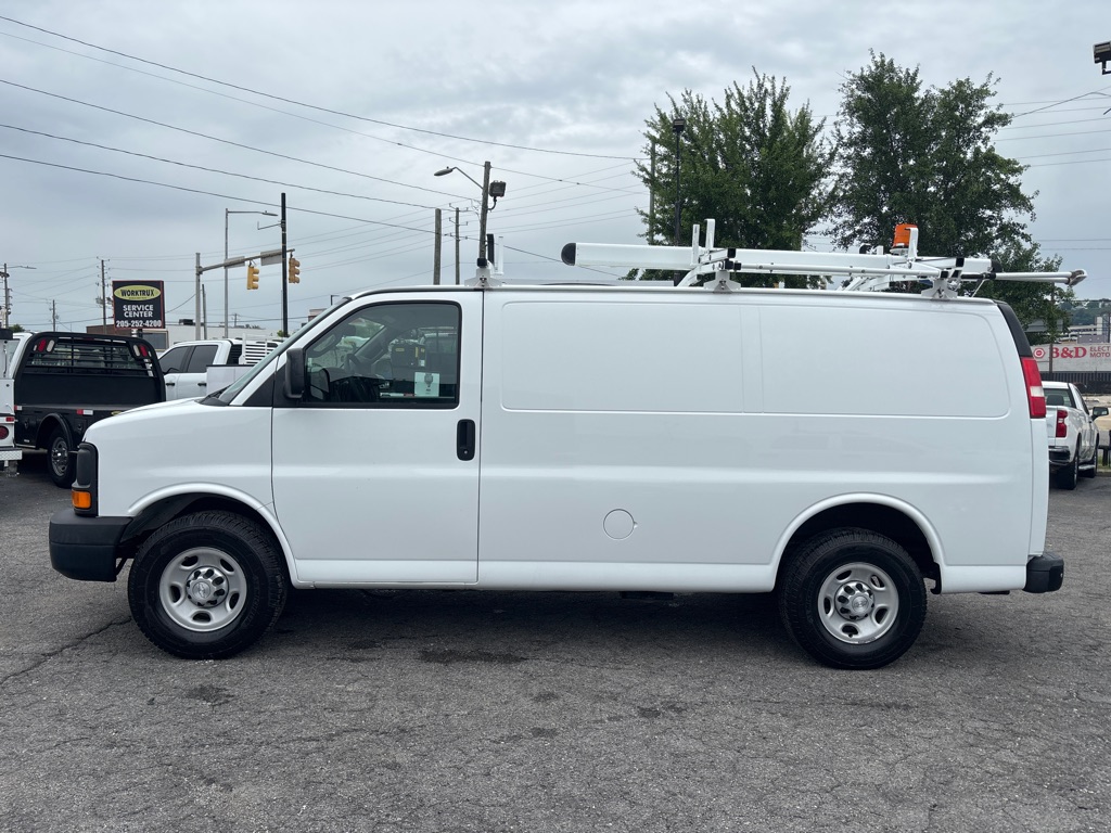 Photo 2 of this CHEVROLET EXPRESS G2500
