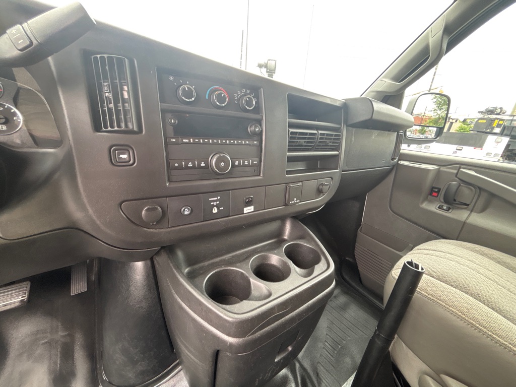 Photo 12 of this CHEVROLET EXPRESS G2500