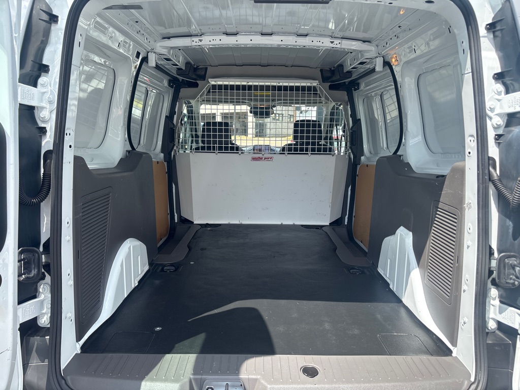 Photo 18 of this FORD TRANSIT CONNECT