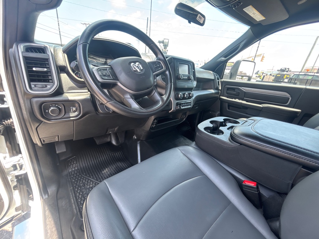 Photo 14 of this RAM 4500
