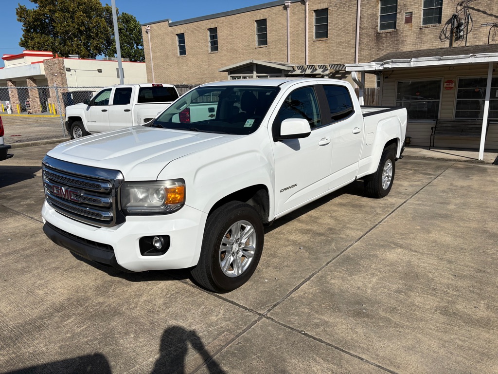 Photo 4 of this GMC CANYON