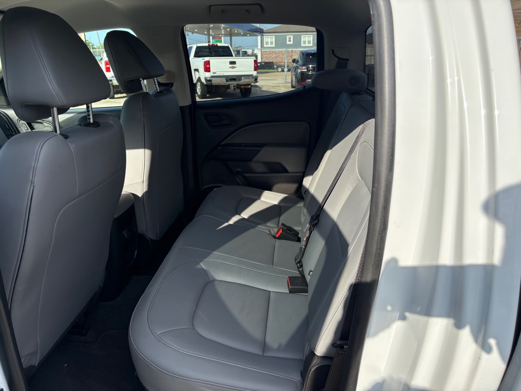 Photo 12 of this CHEVROLET COLORADO