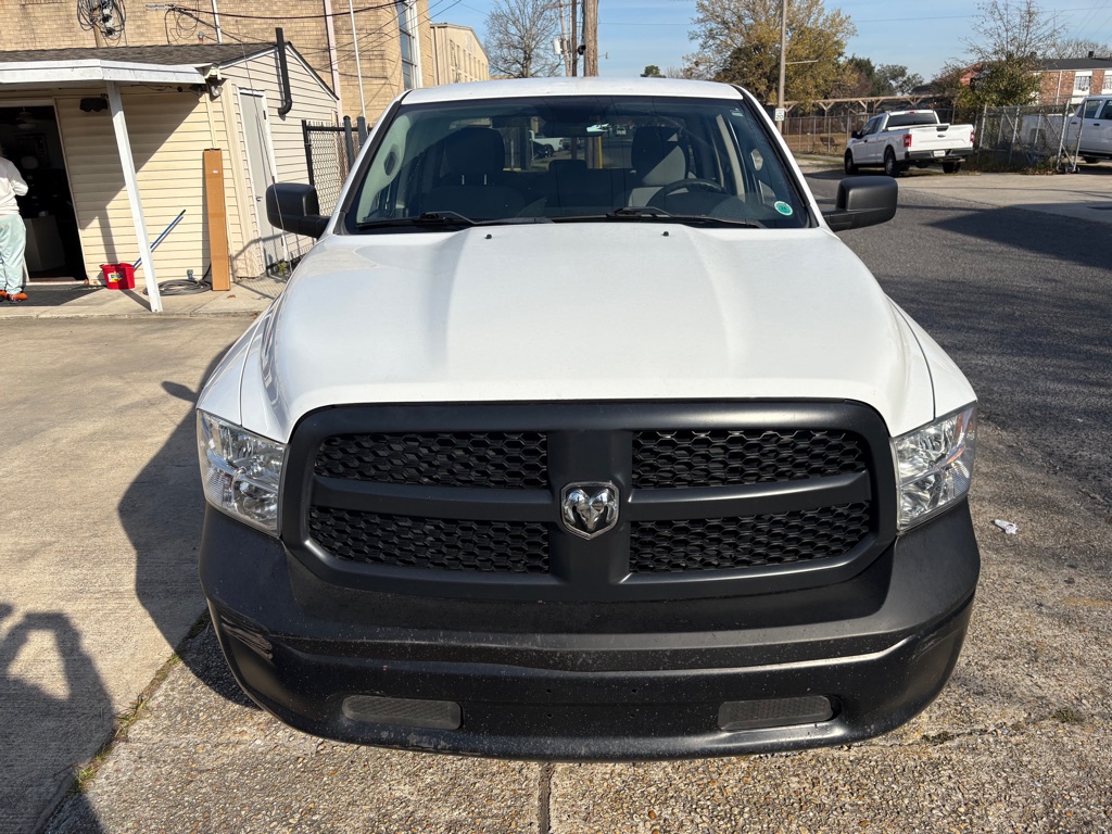 Photo 3 of this RAM 1500 CLASSIC