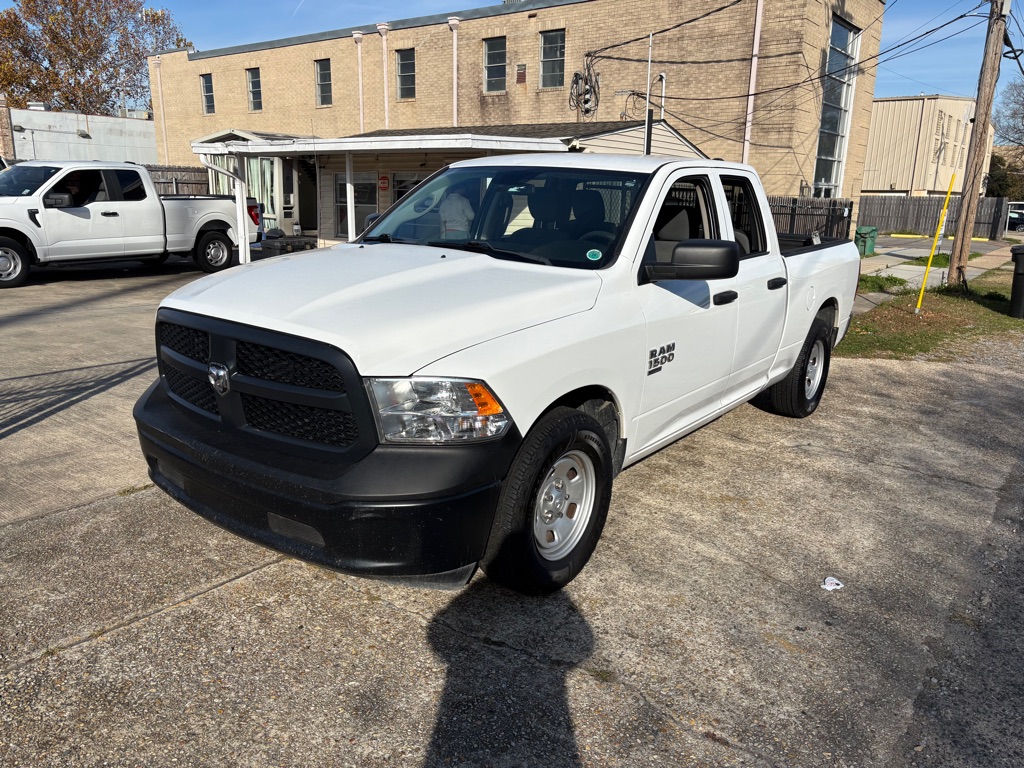 Photo 4 of this RAM 1500 CLASSIC