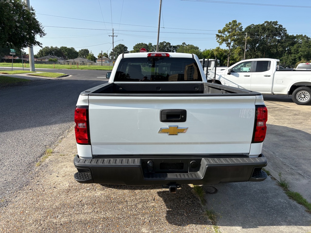 Photo 7 of this CHEVROLET SILVERADO LD 15