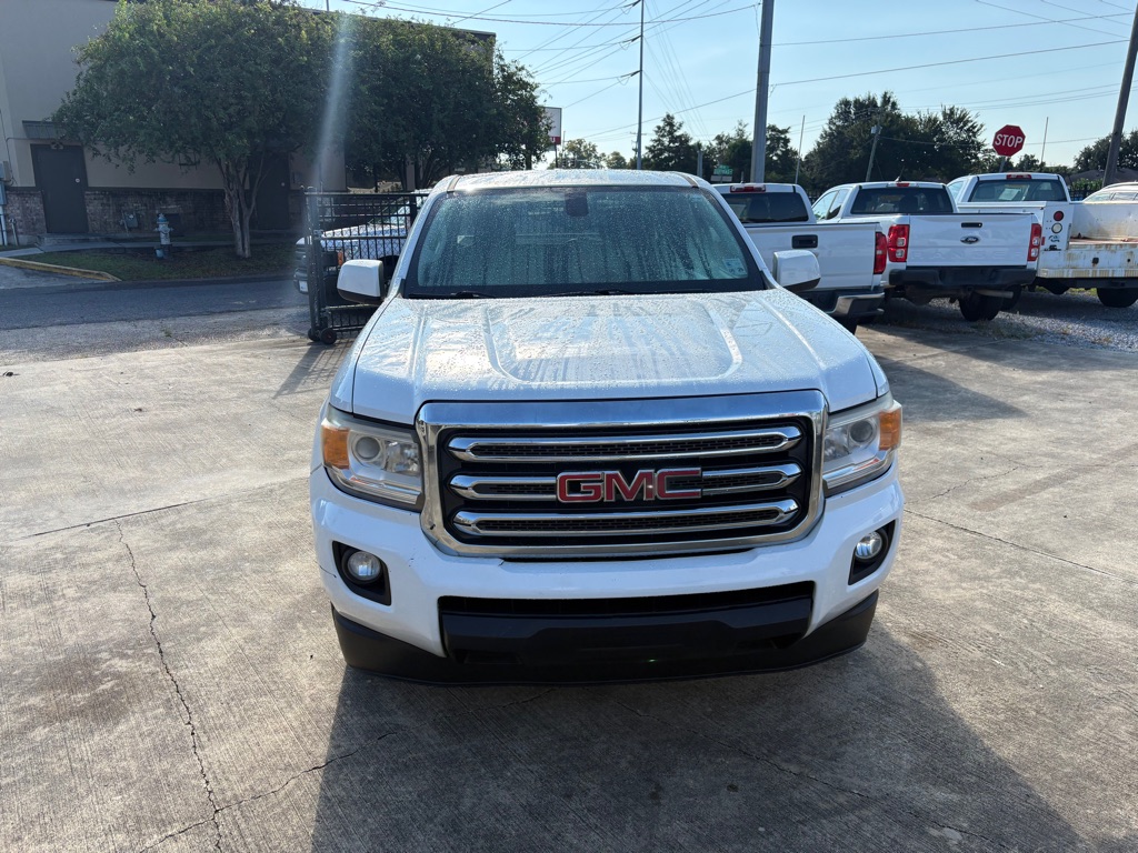 Photo 3 of this GMC CANYON