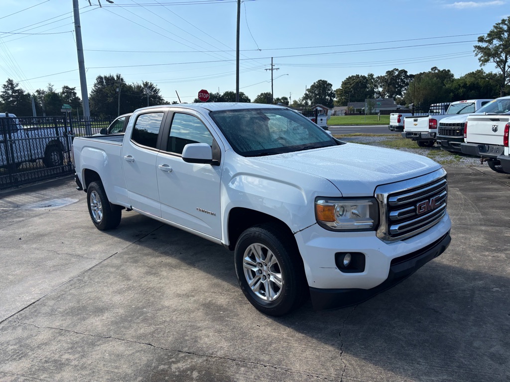Photo 2 of this GMC CANYON