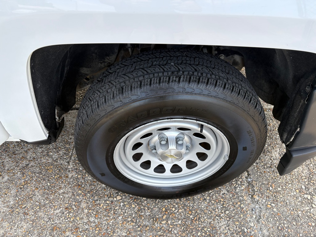 Photo 18 of this CHEVROLET SILVERADO 1500