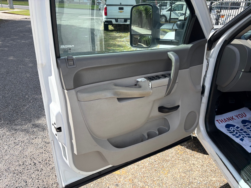 Photo 9 of this CHEVROLET SILVERADO 1500