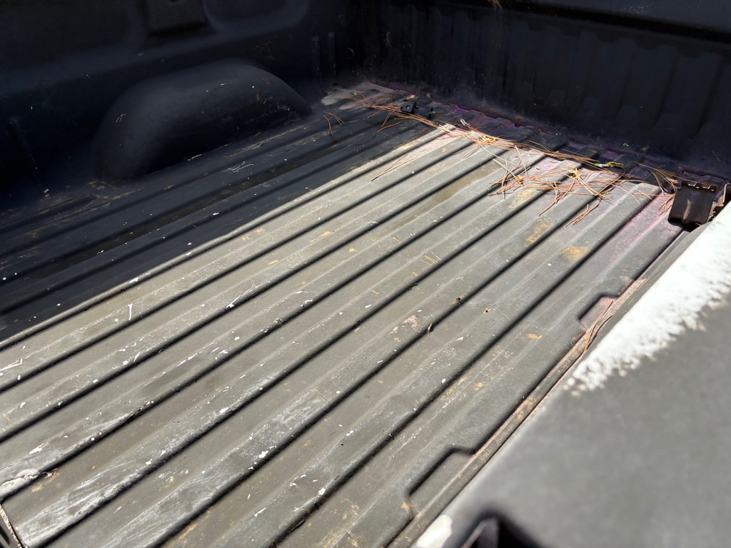 Photo 17 of this CHEVROLET SILVERADO 1500