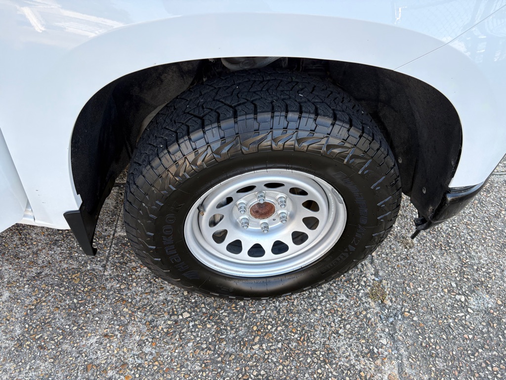 Photo 18 of this CHEVROLET SILVERADO 1500