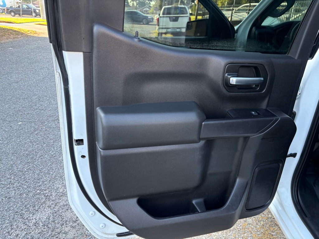 Photo 11 of this CHEVROLET SILVERADO 1500